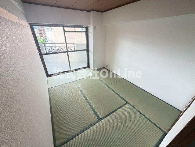 八尾市北本町２丁目の賃貸マンションの和室