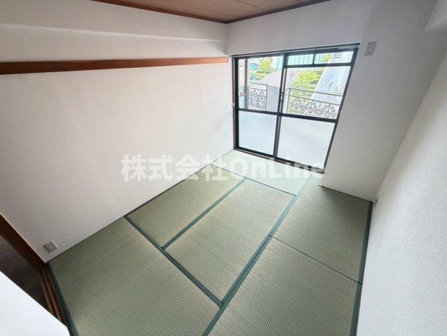 八尾市北本町２丁目の賃貸マンションの内装