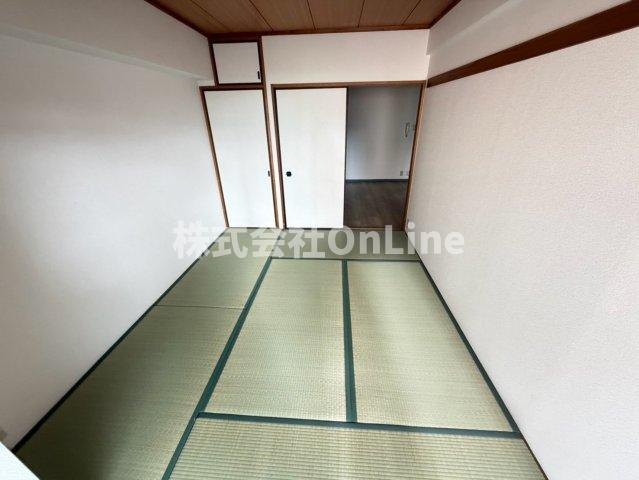 八尾市北本町２丁目の賃貸マンションの内装