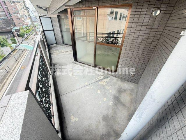 八尾市北本町２丁目の賃貸マンションのバルコニー