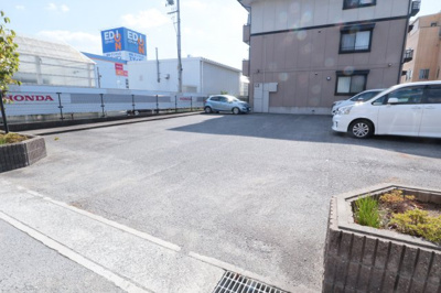 【駐車場】 | ウエストハイツ