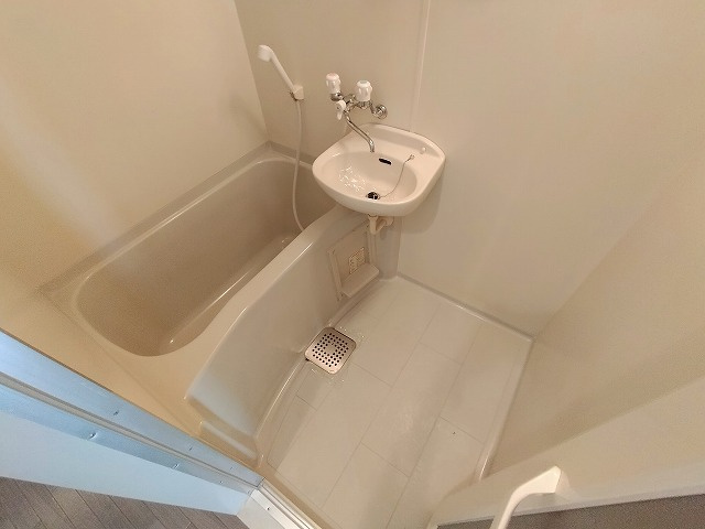 神戸市須磨区飛松町４丁目の賃貸マンションの浴室|追い焚き機能付き