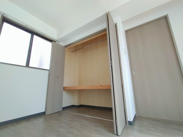 神戸市須磨区飛松町４丁目の賃貸マンションの収納|クローゼット