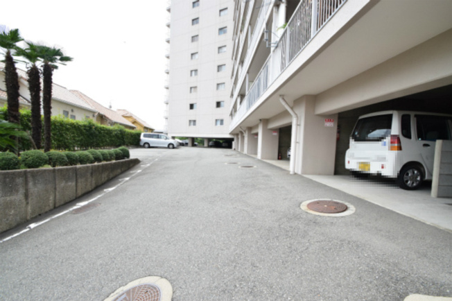 【駐車場】 | 豊中スカイハイツ | エイブルだけの嬉しいサービス、ご用意しております。詳細は、お気軽に当社までお問合せ下さいませ！