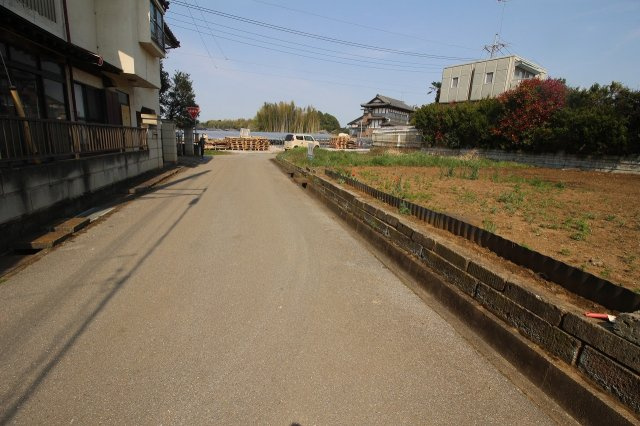 結城市結城の前面道路含む現地写真|2020年4月撮影