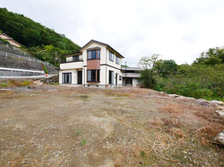 【外観】 | 第一印象は「とにかく広い庭」でした。現在空家の為、随時ご見学可能です。