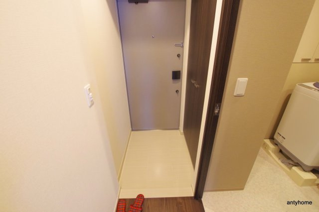 コンフォリア北浜の玄関