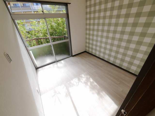 垂水区名谷町290-1テラスの洋室