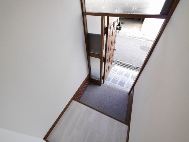 垂水区名谷町290-1テラスの玄関