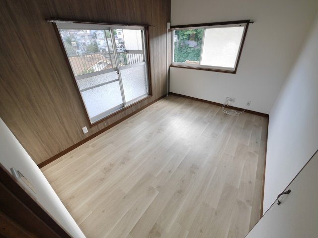 長田区丸山町1丁目9-4戸建の洋室