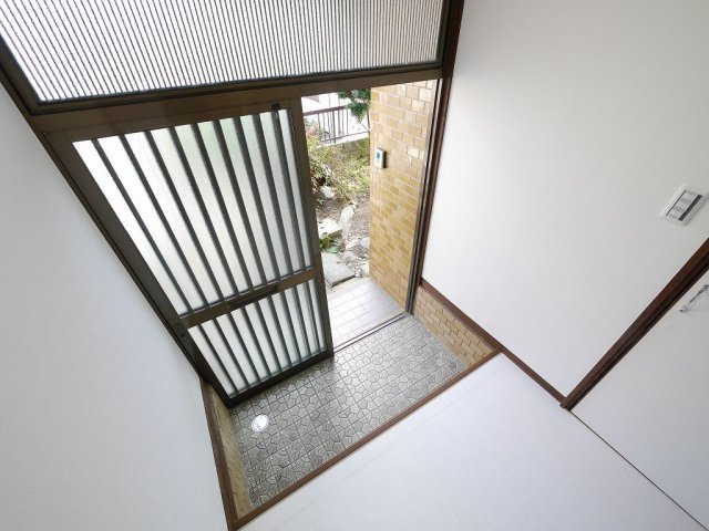 長田区丸山町1丁目9-4戸建の玄関