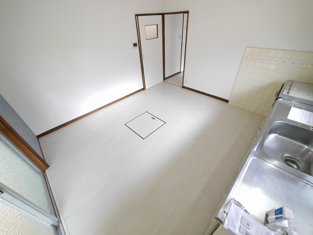 長田区丸山町1丁目9-4戸建の居間・リビング