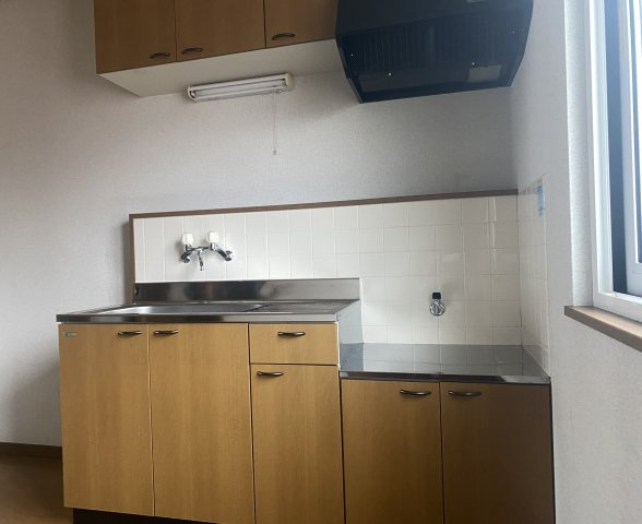 遠野市早瀬町１丁目のアパートのキッチン