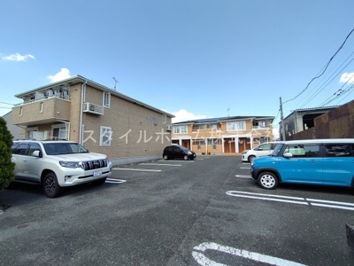 【駐車場】 | ユトリロ忠興A