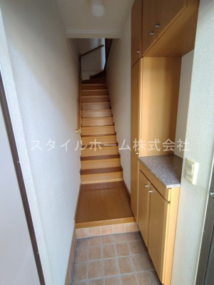 【玄関】 | ユトリロ忠興A