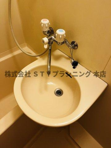 仲介手数料0円！ライフステージ白壁の洗面所