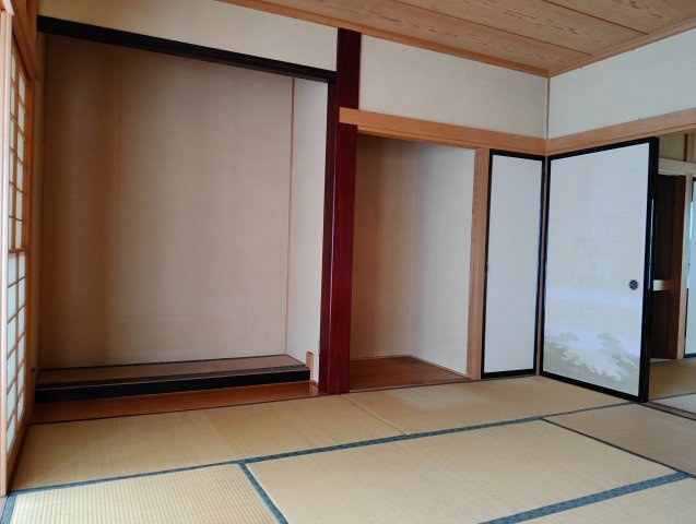 米沢市下花沢2丁目　２階建中古住宅の和室