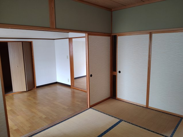 米沢市下花沢2丁目　２階建中古住宅の和室