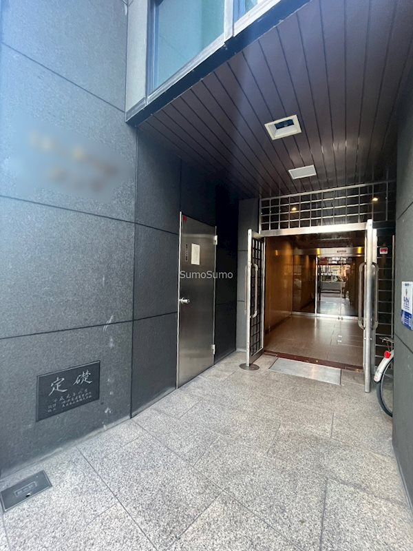 大阪市浪速区敷津東３丁目の賃貸マンションのエントランス|外観もきれいです