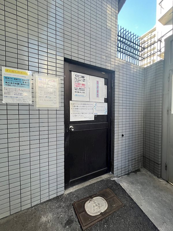 大阪市浪速区敷津東３丁目の賃貸マンションの外観|外観もきれいです