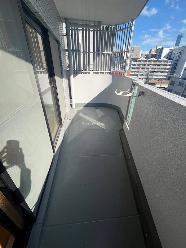 大阪市浪速区敷津東３丁目の賃貸マンションのバルコニー