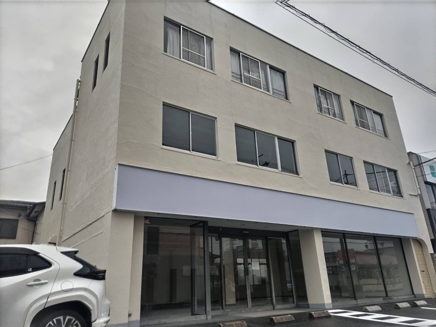 近江八幡市中村町の店舗事務所