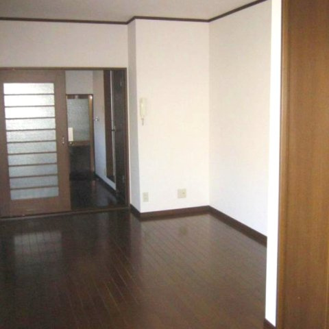エトワール須磨浦の洋室|広めのお部屋