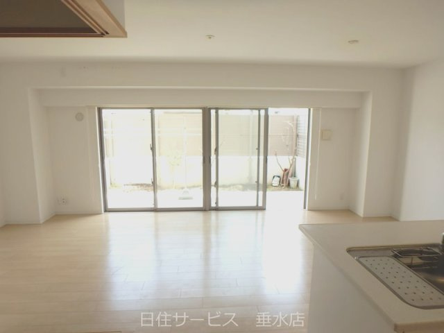 アルファステイツ西明石Ⅲの居間・リビング|ゆったり過ごせるリビングです