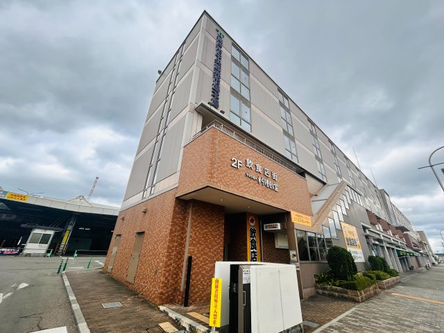 アーバン中央市場前の周辺|中央卸売市場飲食店街