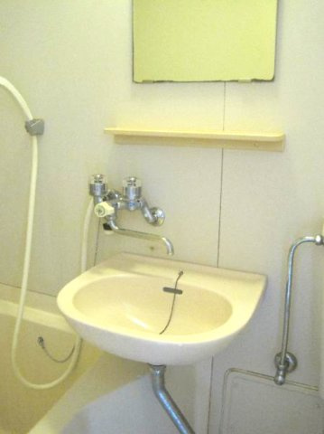 西舞子メゾンの洗面所|洗面スペースです