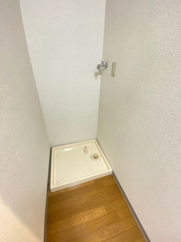 野沢マンションの洗面所|洗濯機置場