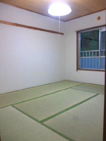 須磨一ノ谷グリーンハイツC棟の和室|来客時にも便利な和室付き