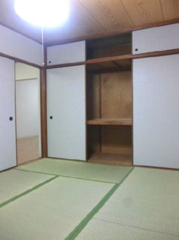 須磨一ノ谷グリーンハイツC棟の和室|趣のある和室です