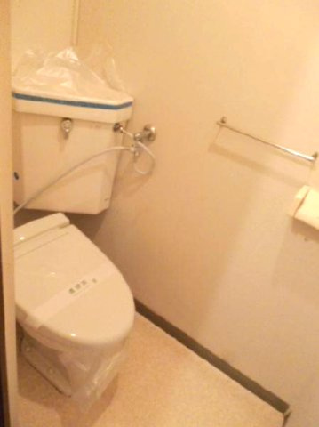 須磨一ノ谷グリーンハイツC棟のトイレ|コンパクトで使いやすいトイレです