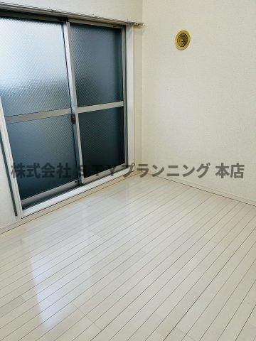 仲介手数料0円！アイビス白壁の居間・リビング