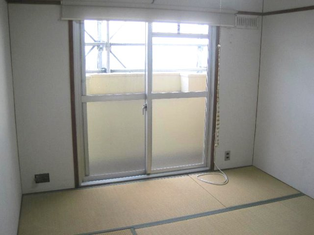 明舞第二団地　２号棟の和室|日本らしい落ち着いた雰囲気の和室です