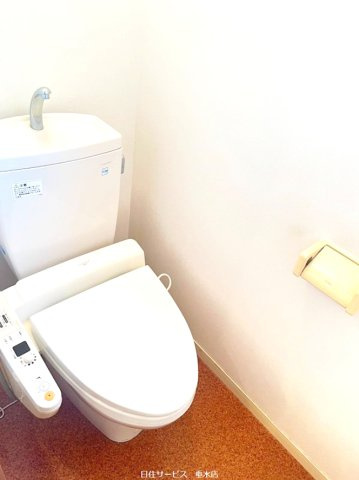 ルシエール離宮のトイレ|コンパクトで使いやすいトイレです