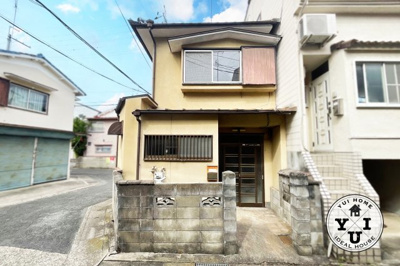 【外観】 | 右京区梅津罧原町　中古戸建 | 阪急『松尾大社駅』徒歩12分。京福『有栖川駅』徒歩22分。市バス『梅宮大社停』徒歩8分。『梅宮大社停』からは四条河原町や京都駅まで行くことができ通勤通学にとても便利ですね。