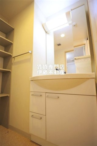 La.Cantabileの洗面所|独立洗髪洗面化粧台