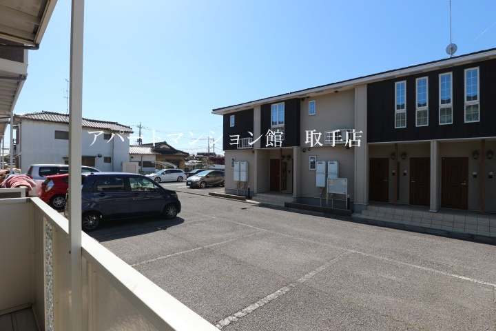 エーデルハイムの駐車場