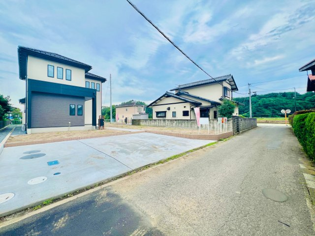 安中市磯部4丁目の前面道路含む現地写真|閑静な住宅街♪住みやすい住環境♪