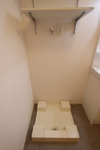 【設備】 | メゾンキンメイ | 室内洗濯機置場