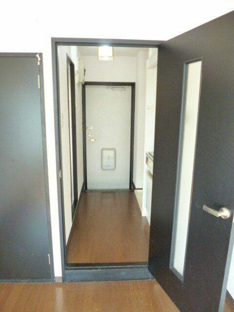 川崎市多摩区菅６丁目の賃貸マンションの玄関