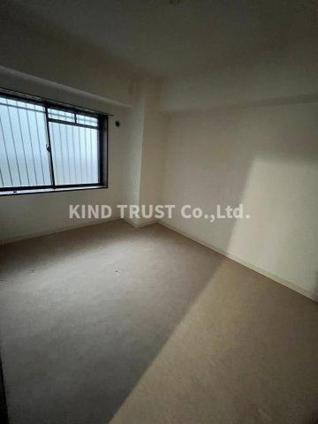 ルナ天神橋の居間・リビング|ゆったり過ごせる居間です