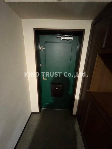 ルナ天神橋の玄関|明るい玄関です