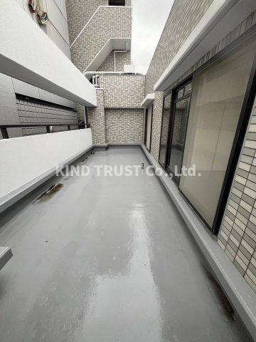 ルナ天神橋のバルコニー|開放的で明るい空間を演出してくれるバルコニーです