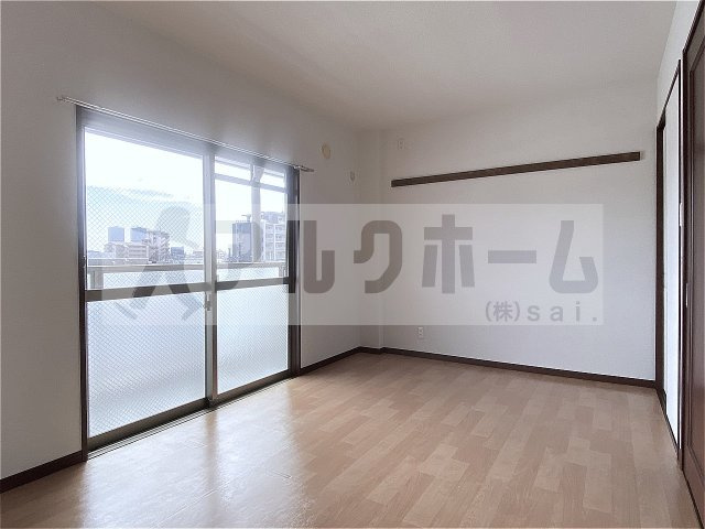 リラスクエア八尾宮町の洋室