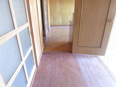 【その他】 | 洲本市由良一丁目一戸建 | 玄関写真です。（令和６年１０月撮影）