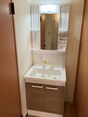 【洗面所】 | Ｋ２コーポラス十五社 | 新品♪シャワー付き洗面化粧台