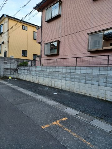 ドミール北本　月極駐車場